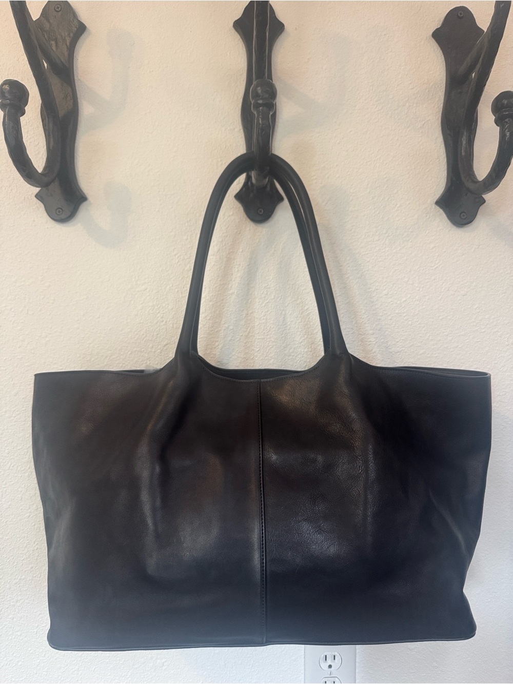 Gabriela Hearst McEwan Leather Tote Nappa Black - Picture 3 of 17